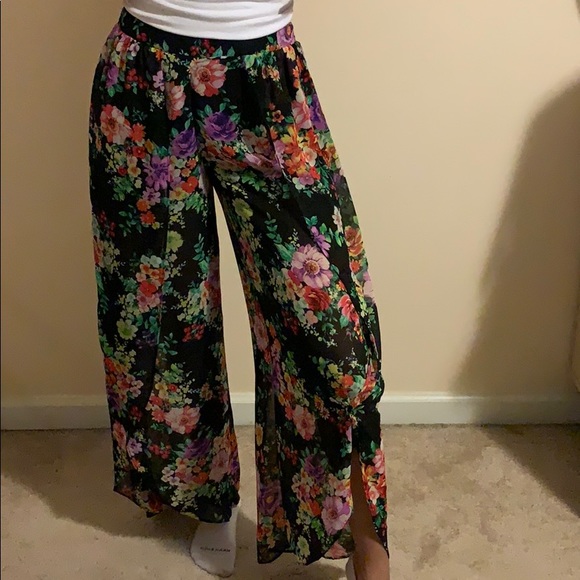 Stylish printed pants - Picture 2 of 2